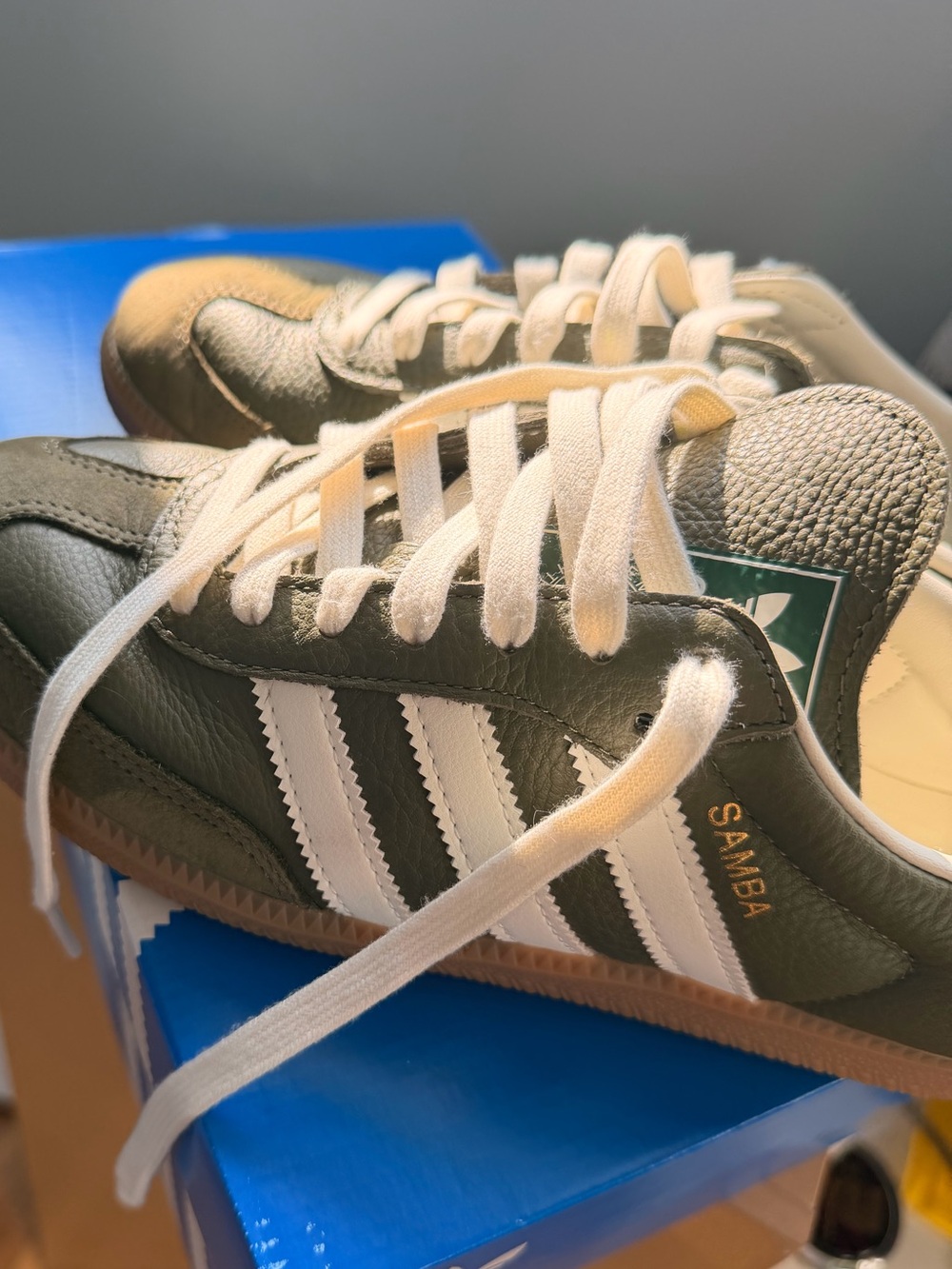 Adidas Samba OG in Khaki/Olive size 7